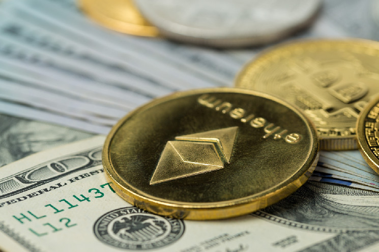 Цена Ethereum удерживается на месте, составляет до $2,800.