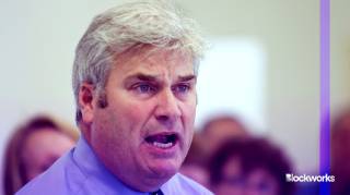 Народний депутат критикує законодавців вже проголосує закон про криптовалюту.