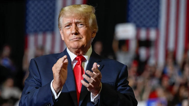 Дональд Трамп заарештований: темний день у історії Америки