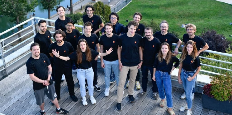 Стартап Mistral привлек $644 млн, оценка $6 млрд, фокус на искусственном интеллекте