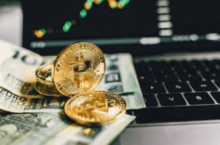 Цена биткоина может достигнуть 300 000 долларов благодаря оптимизму в отношении ETF - прогноз аналитика.