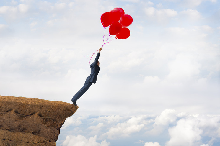 Цена биткоина возобновляет рост - сможет ли BTC подняться до отметки в $45 000?