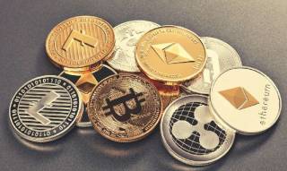 Перспективы медленного роста криптовалютного рынка, Ethereum и Bitcoin Cash показывают значительное увеличение, а SUI имеет потенциал достичь новых высоких значений.