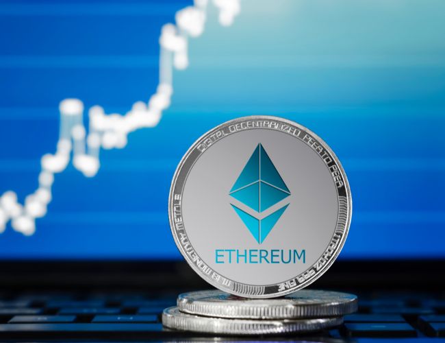 Ціна Ethereum націлюється на підйом: індикатори переходять на зелений