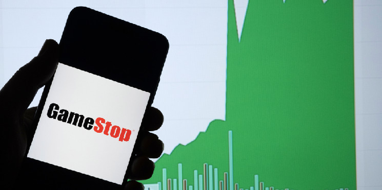 Стаття: Мем-монета GameStop на Solana зростає на 330%, гравець галузі відмовляється від NFT-активів