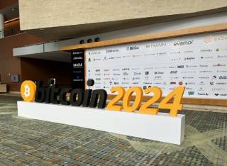 Нова серія майнерів WhatsMiner від MicroBT на конференції Bitcoin 2024