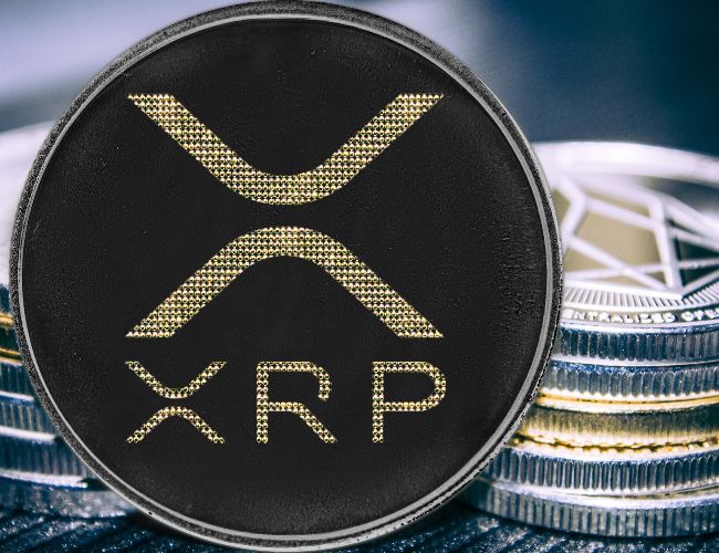 Ціна XRP зросла на 4% за 24 години, протягом бикового тренду
SEC критикує Ripple, XRP підвищується
Аналітик прогнозує биковий розрив для XRP