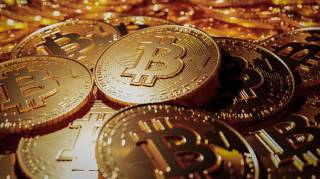 Статья: Рост биткоина до $62 729: криптомир восстановился после падения