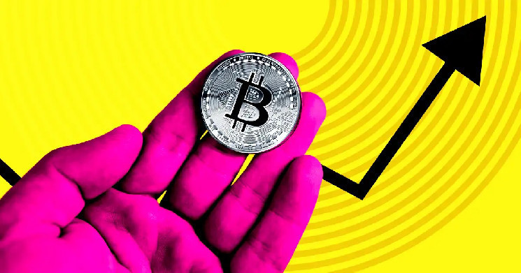 Биткоин достигнет $175,000: анализ топ-аналитика