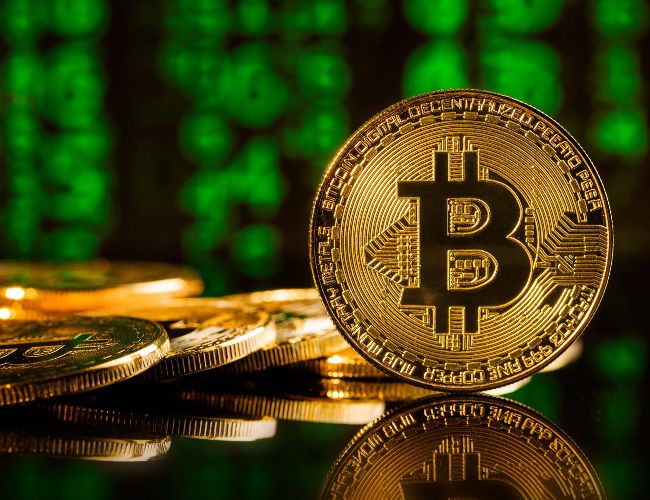 Прогнозы роста биткоина до $120,000: анализ экономистов