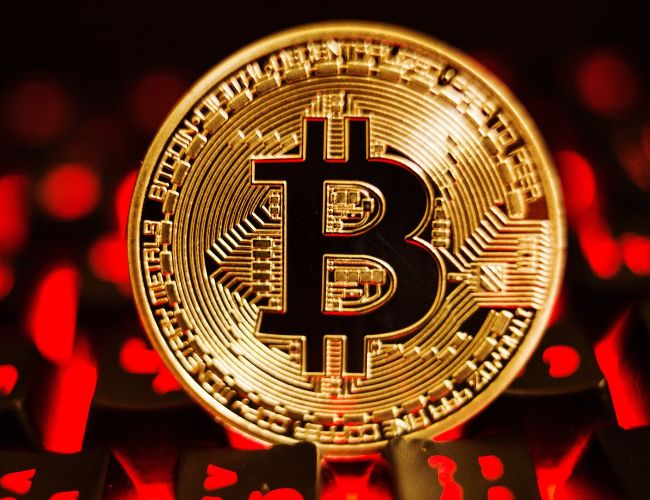 Bitcoin: ожидания отчета NFP и движение цены