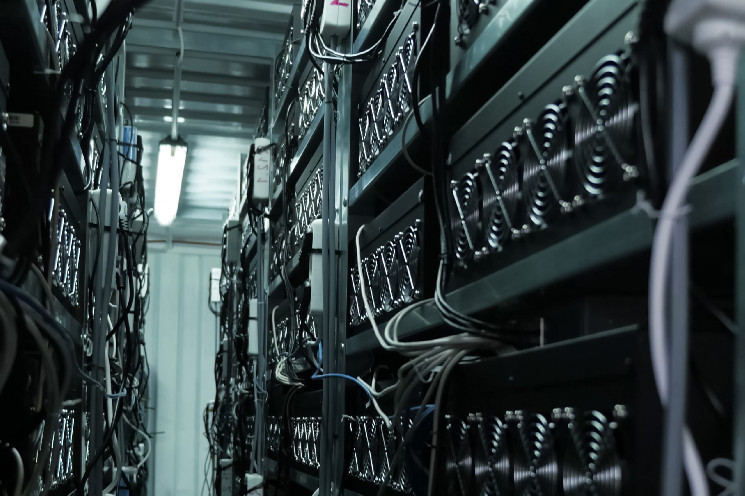 Падіння акцій компаній з видобутку Bitcoin