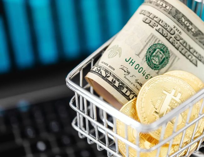 Киты Bitcoin накопили $90 миллиардов: что ждет рынок впереди?