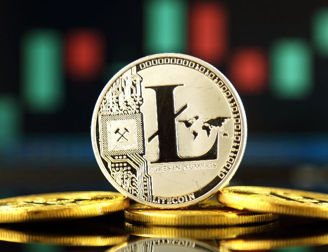 Litecoin находит бычий импульс: рост более 10% и борьба за уровень $72.80
