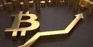 Биткойн может достичь $70,000 в ближайшие недели, прогнозируют эксперты