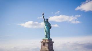 Шахрайства в інвестиціях: як 2023 в США став роком небезпечних схем у криптовалютах та соціальних мережах