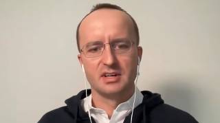 Crypto.com обошел Coinbase и стал лидером по торговле криптовалютой в Северной Америке: объем в сентябре достиг 134 миллиардов долларов.