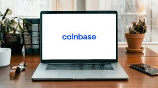 Зниження обсягів торгівлі на Coinbase: аналітики прогнозують падіння доходів у третьому кварталі