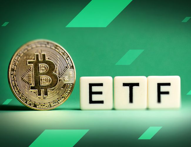 Обновление рынка Bitcoin ETF: BlackRock лидирует по притокам, Grayscale сталкивается с оттоком, Fidelity и Ark показывают смешанные результаты.