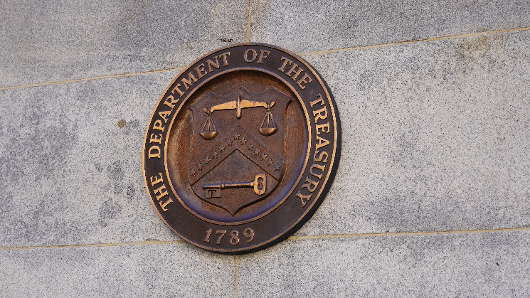 Биткойн достигает рекорда по сравнению с ETF BlackRock: Инвесторы ищут доход в условиях экономической неопределенности