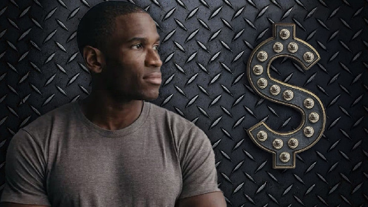 Артур Хейс высмеивает 4,7% APY Coinbase в пользу 29% APY USDE и спорит о рисках стейблкоинов